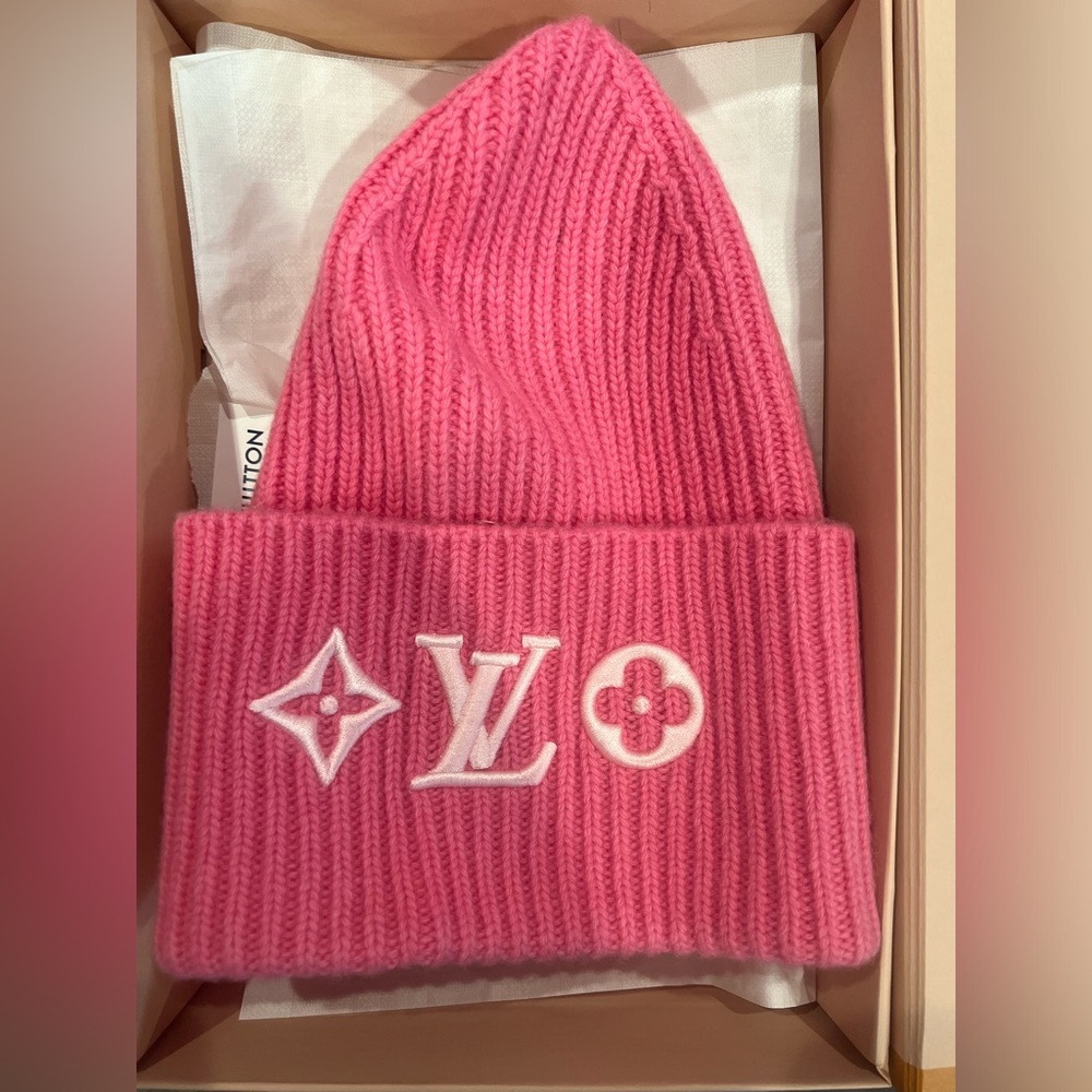 Louis Vuitton wool hat